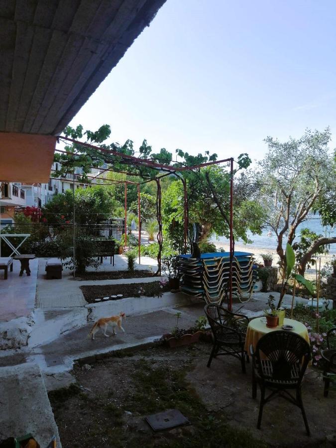 Vassia'S Beach Houses Benitses  Dış mekan fotoğraf